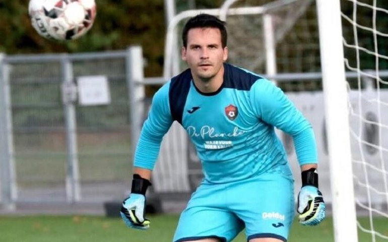 Goleiro argentino morre aos 25 anos após embolia pulmonar ser confundida com gripe