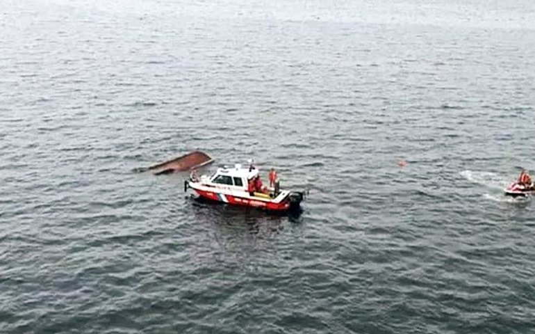 Naufrágio no Rio: mais três corpos são achados e número de mortos vai a 6