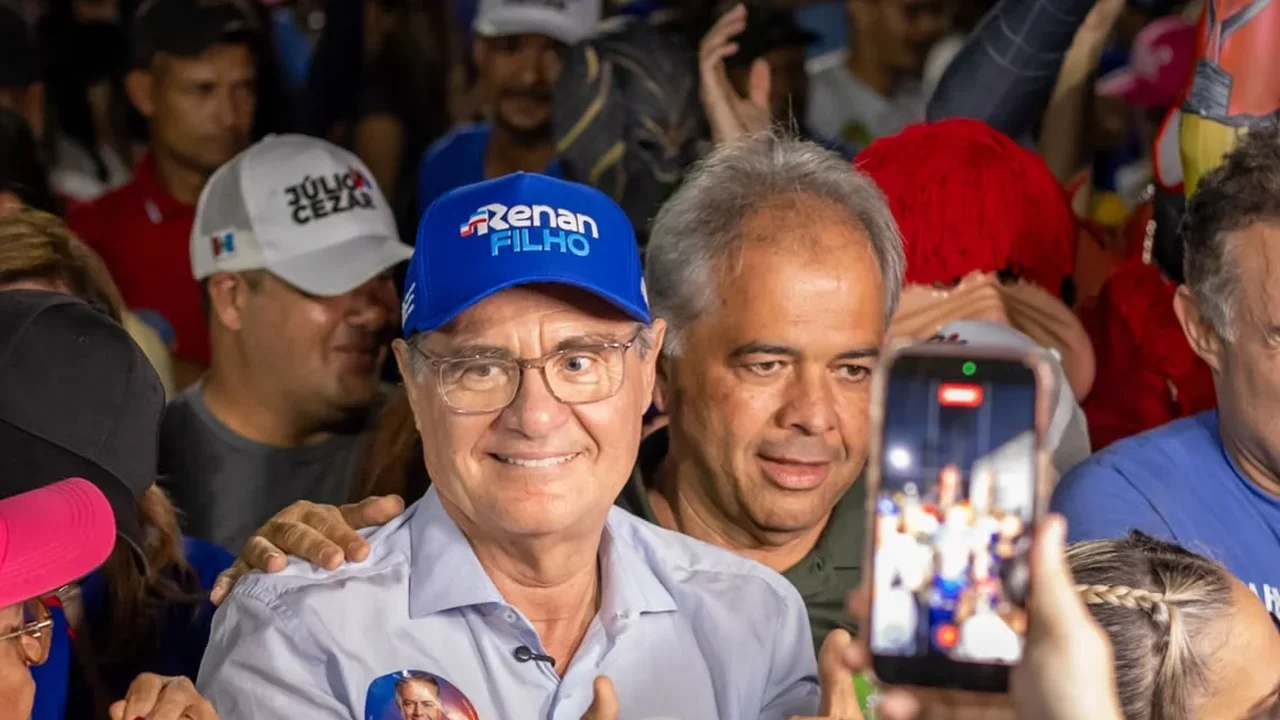 Renan lidera disputa ao Senado com 42%; Lira tem 39%, Marina 38% e Davi 24%