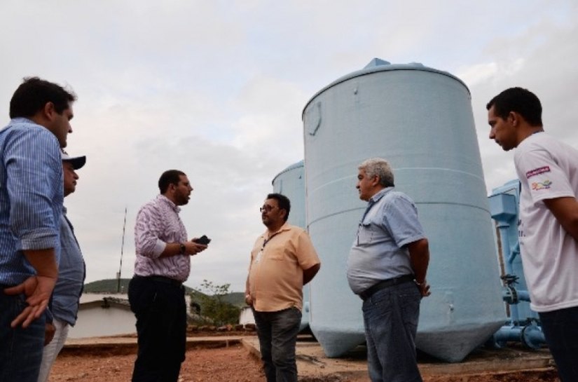 Secretário da Infraestrutura intensifica andamento de obras hídricas no Sertão