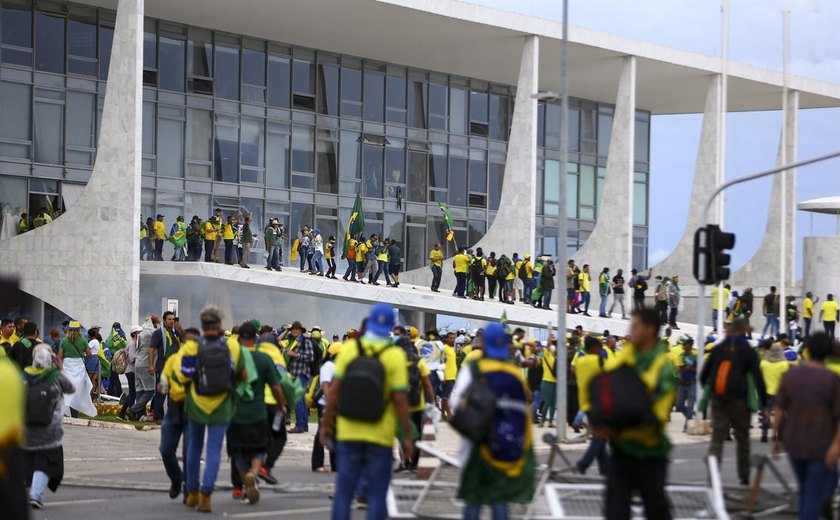 Anistia do 8 de janeiro: relatório do PL propõe retirar processos do STF e diz que golpistas 'não souberam se expressar'