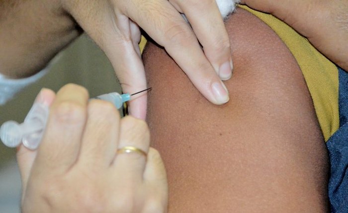 Imunização de crianças e adolescentes de 6 a 17 anos com CoronaVac está liberada em Alagoas, depois que municípios adotarem medidas sugeridas pela Sesau