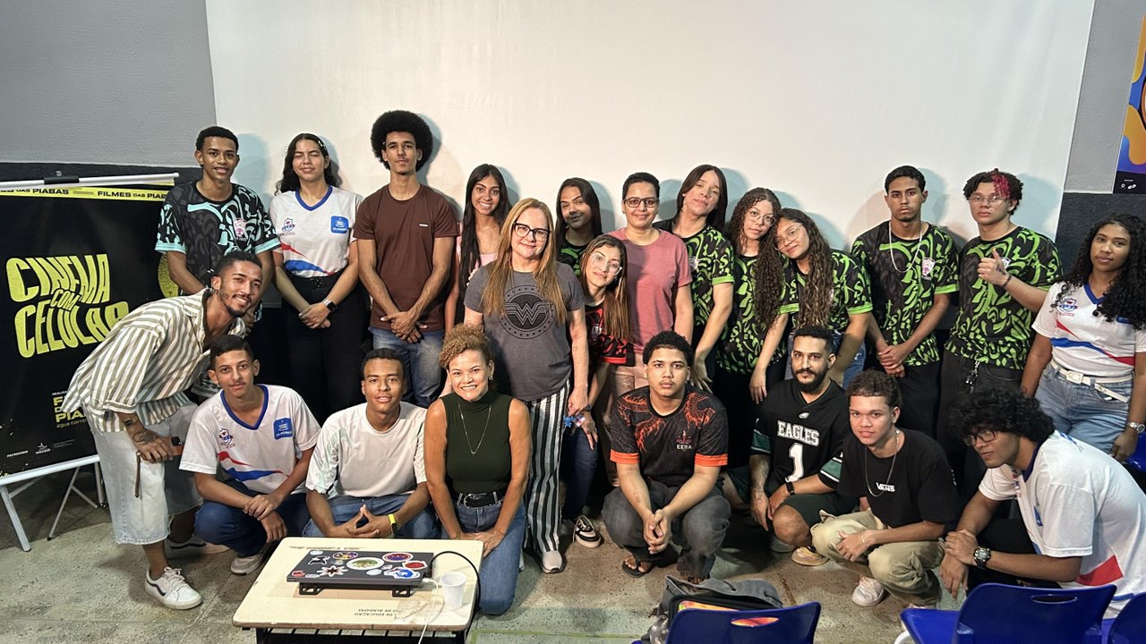 Cinema que nasce na escola: como um cineclube na rede pública de ensino está formando novos olhares