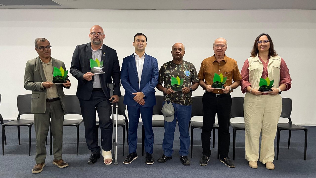 IMA homenageia trajetórias dedicadas à preservação ambiental com Troféu Afrânio Menezes