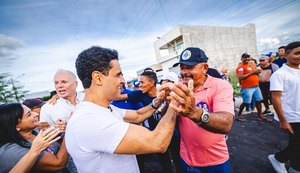 JHC em caminhada com apoiadores. Fonte: Ascom PSDB