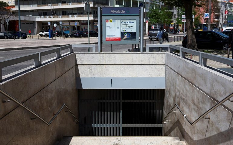 Apagão atinge Europa e afeta serviços de transporte e telecomunicação