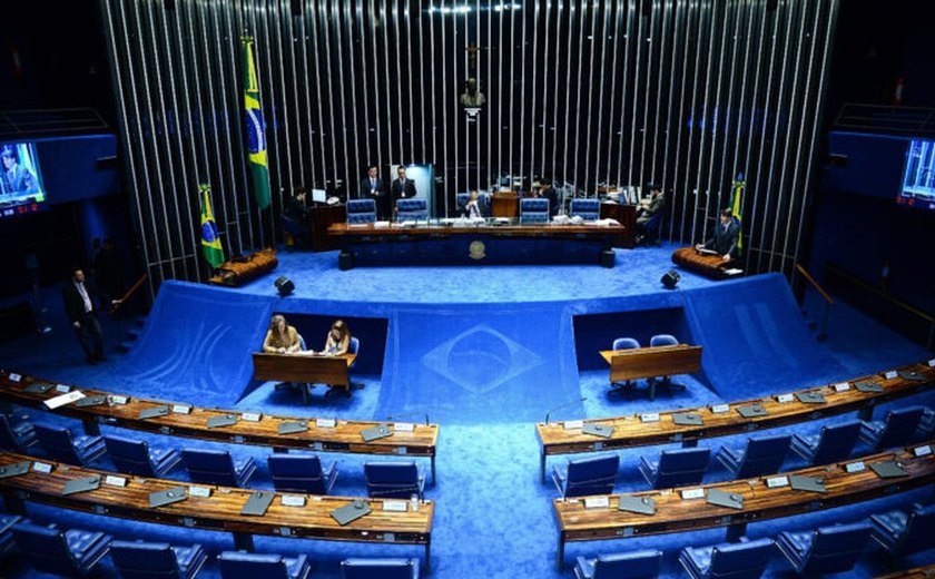 Senado inicia sessão para votar projetos relacionados à pandemia