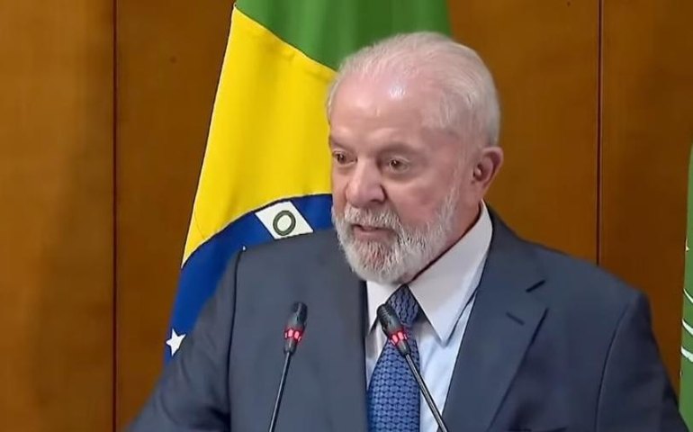 Lula conversa por telefone com novo primeiro-ministro de Portugal