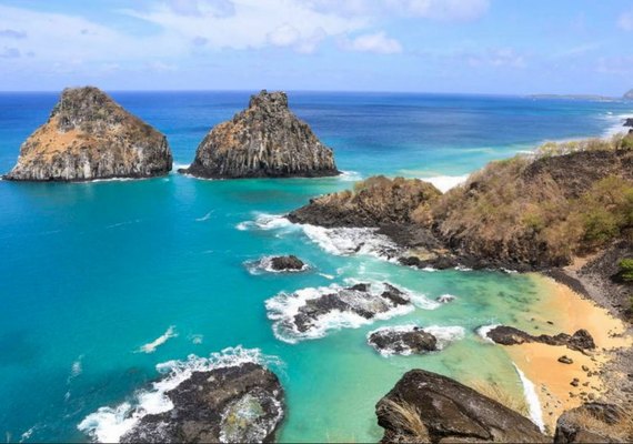 Passageiros estão há uma semana sem conseguir sair de Noronha