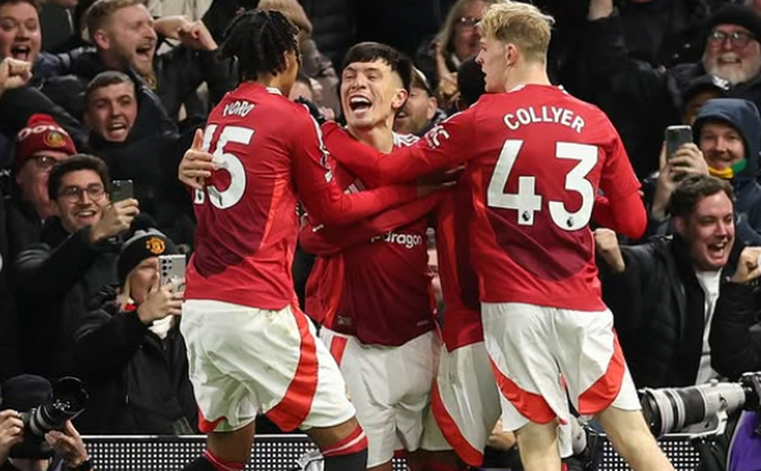 Manchester United faz jogo sonolento, mas vence Fulham e alivia críticas da torcida