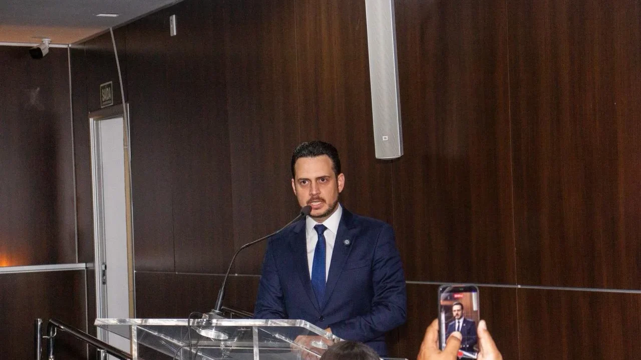 TRE de Alagoas diploma Nivaldo Albuquerque para a Câmara Federal