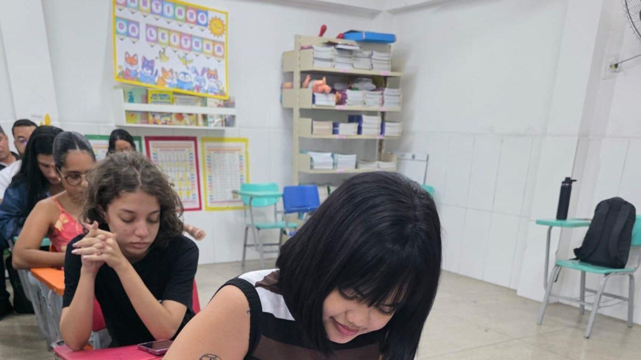 Curso gratuito de inglês da Prefeitura de Maceió transforma relação de aluna com o idioma