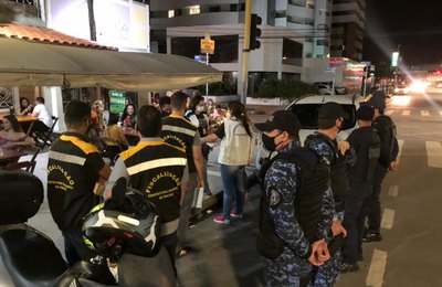 Semscs faz blitz e fiscaliza o funcionamento de bares e restaurantes em Maceió 