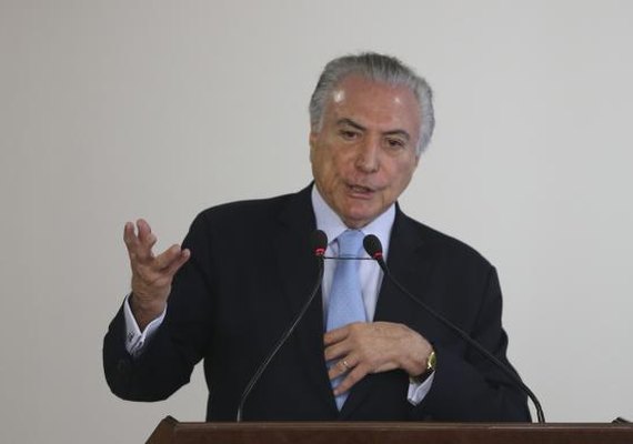 Temer: &#8220;Deus me deu a graça de praticar alguns gestos de homenagem às mulheres&#8221;