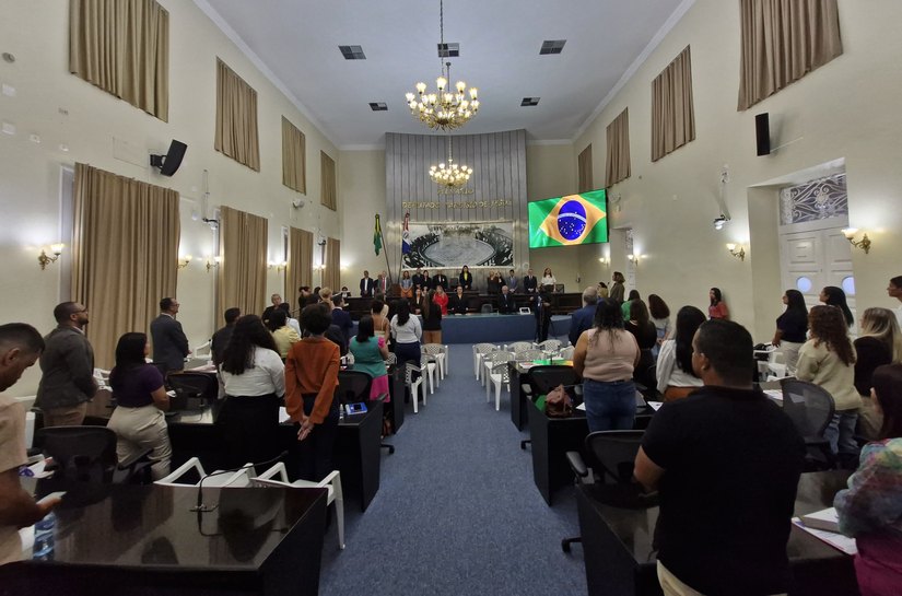 Sessão especial da ALE debate ações para acolhimento de órfãos em Alagoas