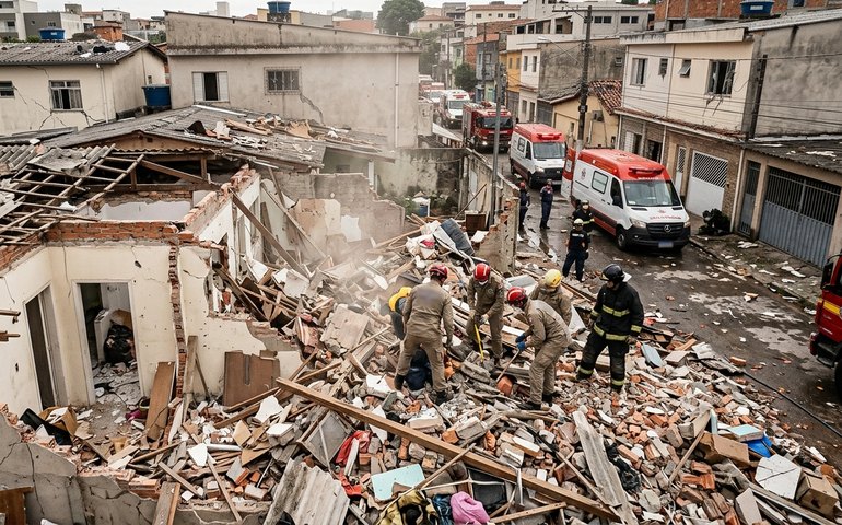 Explosão destrói casas, deixa um morto e três feridos na zona oeste de São Paulo