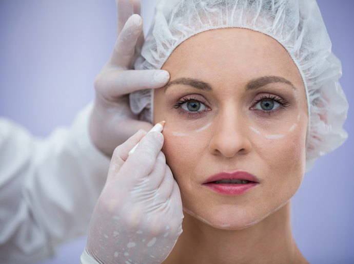 Saiba por que a blefaroplastia é a cirurgia estética mais realizada no mundo