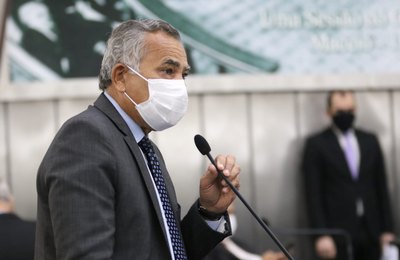 Tarcizo Freire solicita apoio da bancada federal para suspender cobranças do Fies