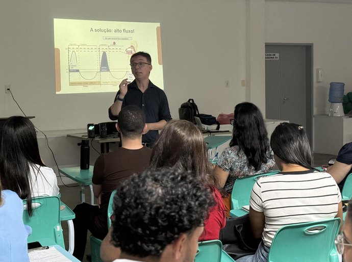 Curso de oxigenoterapia capacita fisioterapeutas e enfermeiros do HGE para prática clínica mais segura