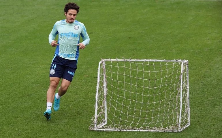 Manuel López faz primeiro treino no Palmeiras, que fecha preparação para clássico