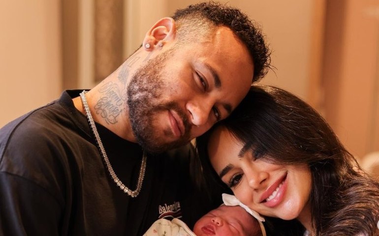 Filha de Neymar e Bruna Biancardi aparece de olhos abertos e fãs citam semelhanças com os pais