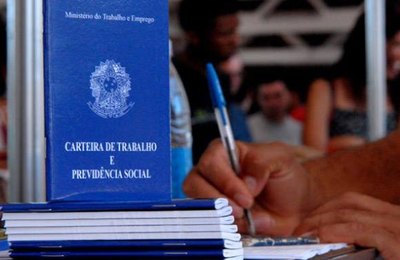 Secretaria do Trabalho disponibiliza mais de 200 vagas de emprego 