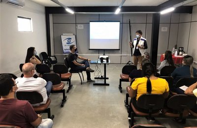 Em 2021, Vigilância Sanitária capacitou mais de 3 mil profissionais sobre boas práticas