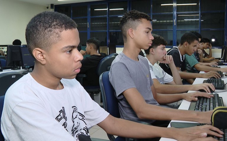 Unicef promove mais de 1 milhão de oportunidades para jovens no país