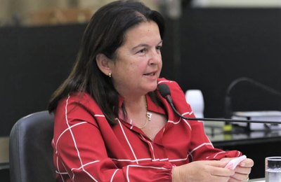 Fátima Canuto repudia ação política que a impediu de ser agraciada com o título de cidadã honorária de Marechal 