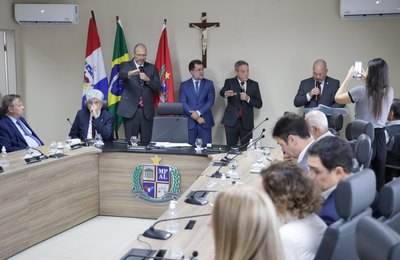 Conselho Superior do MPAL dá posse a três novos procuradores de Justiça