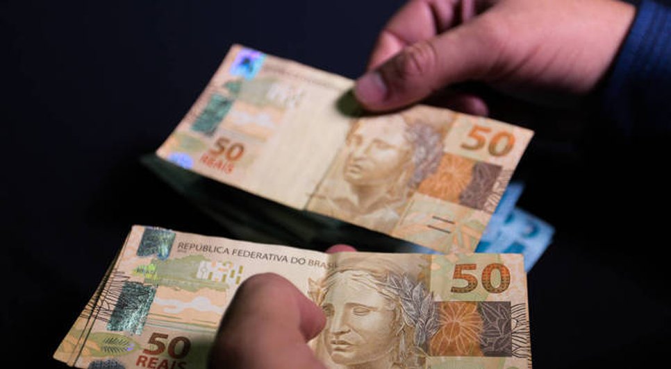 Salário mínimo de R$ 1.320 entra em vigor / Foto: Foto: Marcelo Casal Jr./Agência Brasil