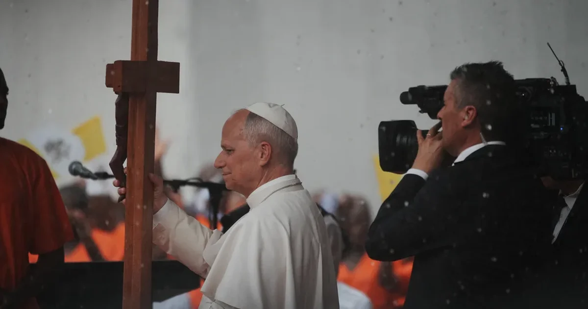 Papa diz a detentos: ‘Vocês não estão sozinhos’, durante visita a prisão na Guiné Equatorial ao final de sua viagem pela África