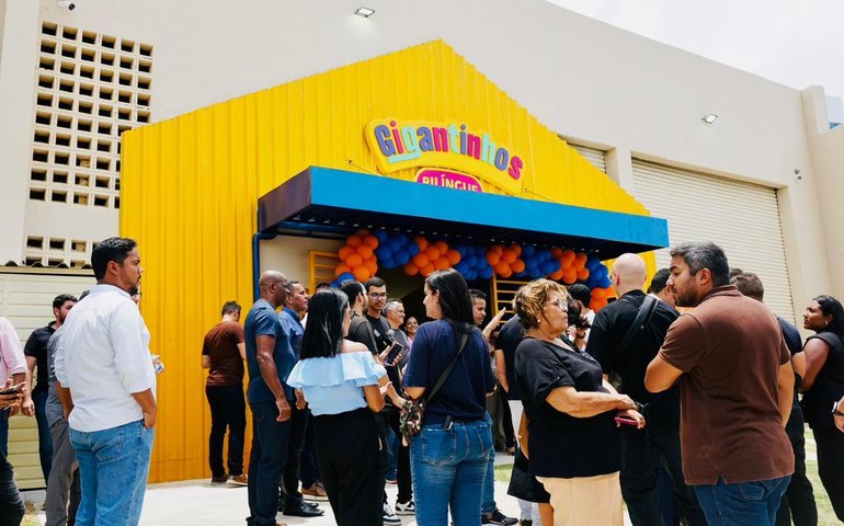 Comunidade escolar celebra entrega do novo Gigantinho Feitosa
