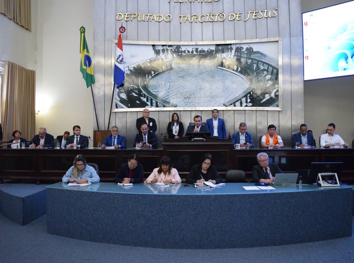 ALE realiza sessão especial para debater a má prestação de serviços da Águas do Sertão