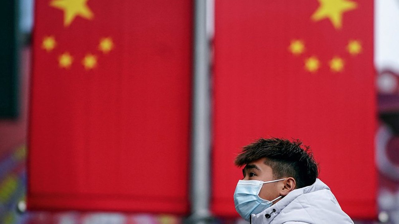 China tentou roubar dado de vacina, acusam EUA