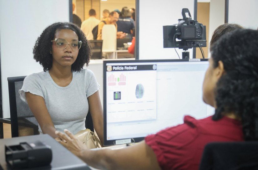 Estudantes alagoanos iniciam emissão de passaportes para a 3ª edição do programa Daqui Pro Mundo