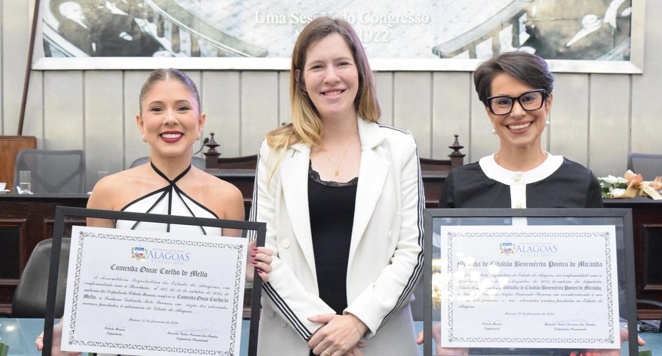 Cibele Moura entrega comendas a Gabriela Tavares e Karoline Beserra e exalta protagonismo feminino na área jurídica