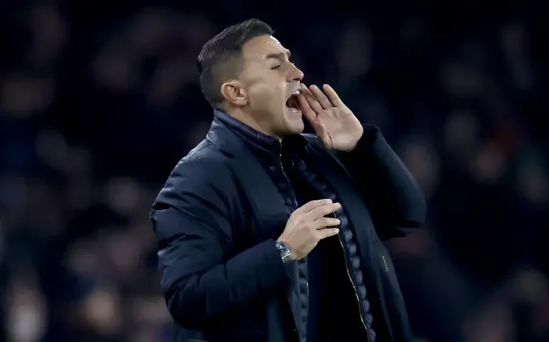 Cannavaro é anunciado como novo técnico do Uzbequistão