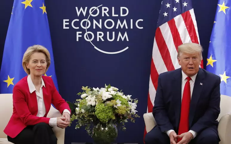 Von der Leyen anuncia reunião bilateral com Trump no domingo