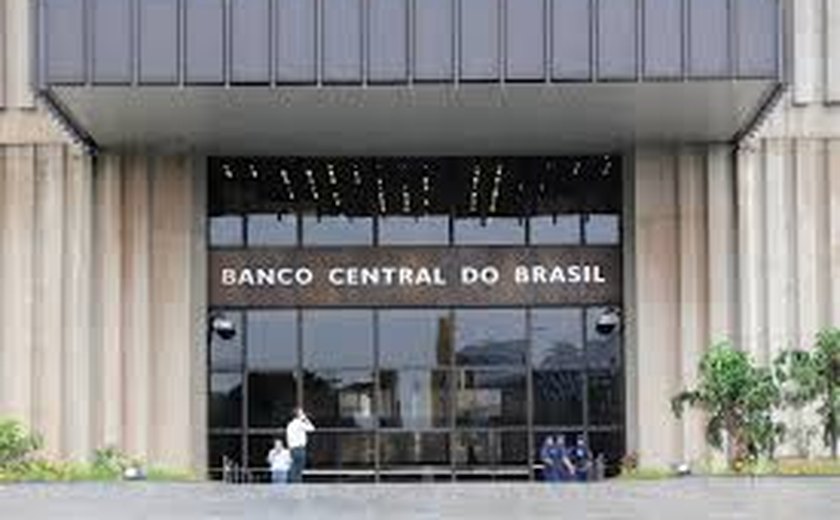 Banco Central tem lucro de R$ 30,9 bilhões em 2014