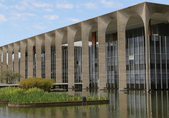 ‼ Israel anuncia rebaixamento das relações diplomáticas com o Brasil após impasse sobre embaixador