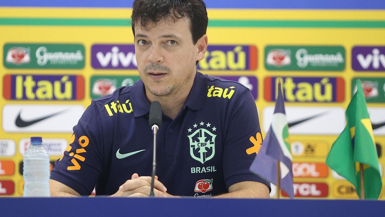 André prevê 'jogo mais difícil da temporada' para Fluminense e pede fim da violência no futebol