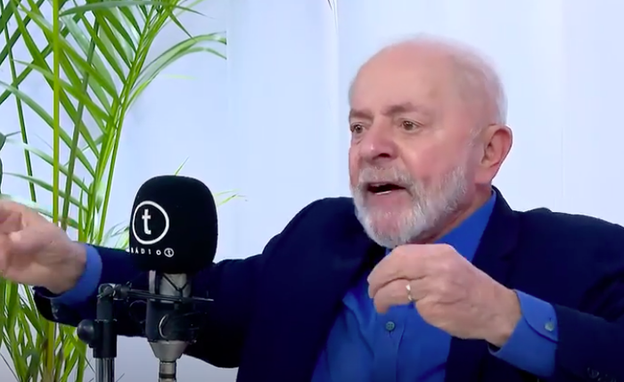 Entrevista do Presidente Lula da Silva a Rádio T de Curitiba