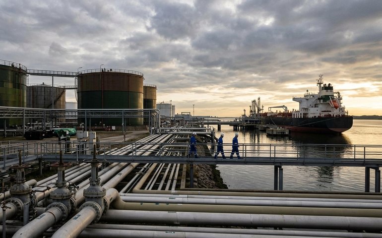 Opep mantém projeções de alta para demanda global de petróleo em 2026 e 2027