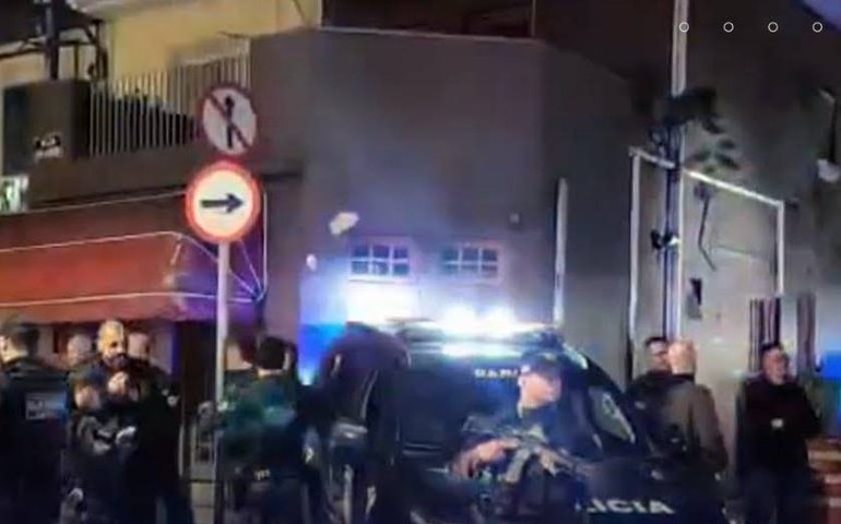 Delegados e suspeito trocam tiros em Pinheiros: 'Polícia inteira está atrás desse rapaz'