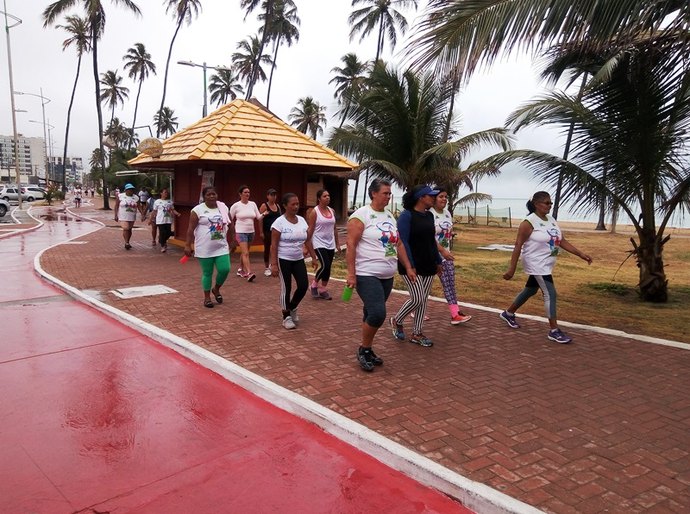 Semel realiza caminhada na orla da Ponta Verde nesta sexta-feira