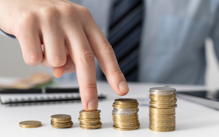 Juros: Taxas sobem com piora do risco fiscal e pressão dos Treasuries