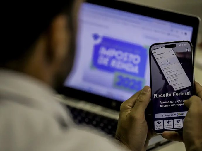 Receita recebe quase 14 milhões de declarações do IR em um mês