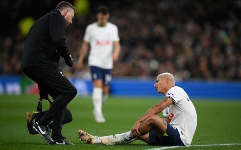 Conte terá desfalques de Richarlison e Romero no Tottenham e Lloris no banco