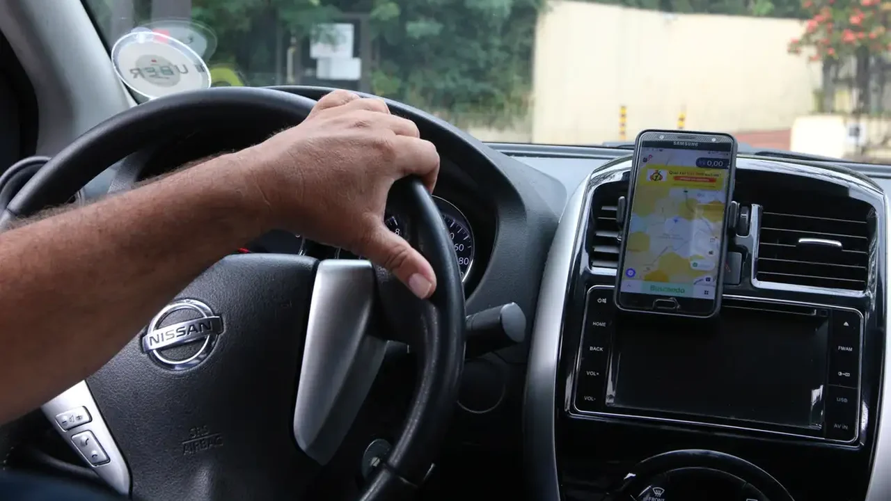 CMN veta taxa de cadastro em crédito para motoristas de app